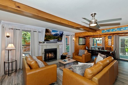 Lakeside Luxury: Lakefront Cabin with Hot Tub in Big Bear Lake, California - Big Bear Lake, California - glamping.directory