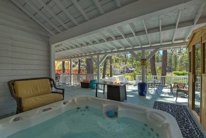 Lakeside Luxury: Lakefront Cabin with Hot Tub in Big Bear Lake, California - Big Bear Lake, California - glamping.directory