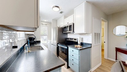 Modern Escape with Designer Touches & Relaxing Lounge in College Station, Texas - College Station, Texas - glamping.directory