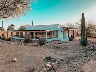Luxury Vacation Rental in the Valley of the Sun Ideal for Weekend Trips from Phoenix. - glamping.directory