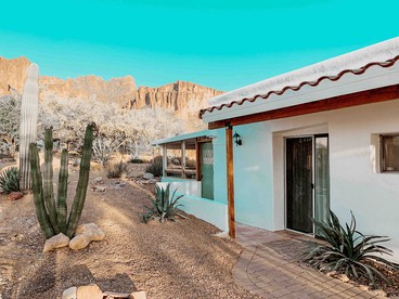 Luxury Vacation Rental in the Valley of the Sun Ideal for Weekend Trips from Phoenix. - Apache Junction, Arizona - glamping.directory