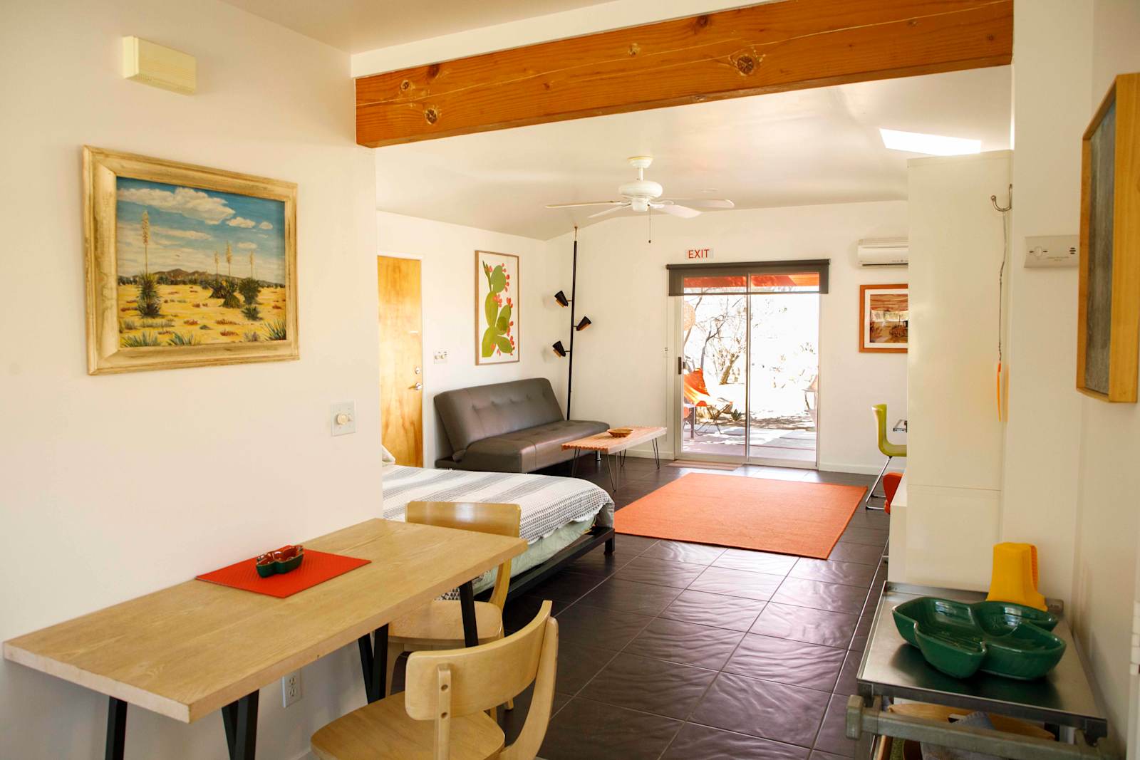 Joshua Tree Artist Retreat - Joshua Tree, California - glamping.directory