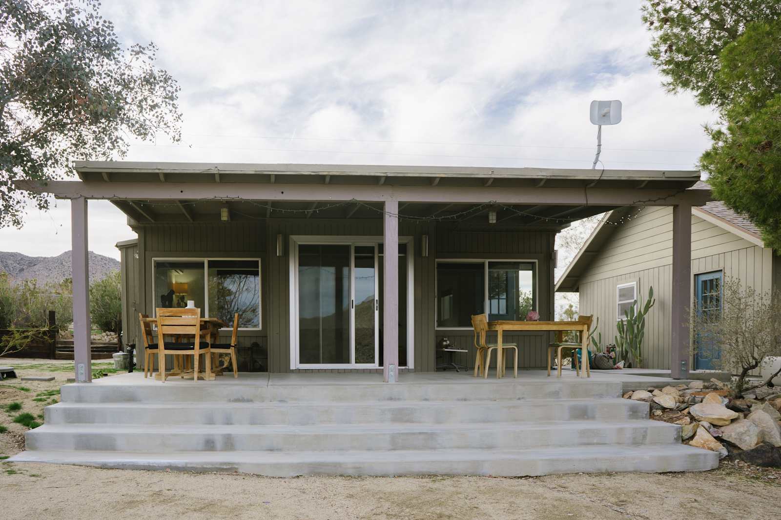 Joshua Tree Artist Retreat - Joshua Tree, California - glamping.directory