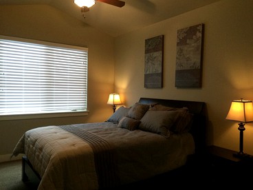 Cozy Four-Bedroom Cabin Getaway near Whitefish Mountain Resort in Montana - Columbia Falls, Montana - glamping.directory