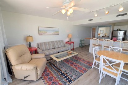 Beautiful Beach House with Spectacular Sea Views in Destin, Florida - Destin, Florida - glamping.directory