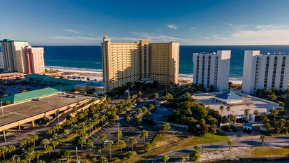 Beautiful Beach House with Spectacular Sea Views in Destin, Florida - glamping.directory