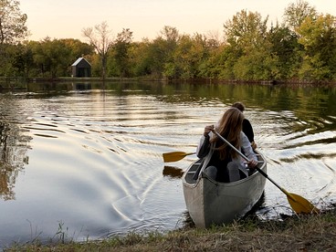 Charming A-Frame Cabin Experience with Campfire Vibes in Humboldt, Kansas - Humboldt, Kansas - glamping.directory