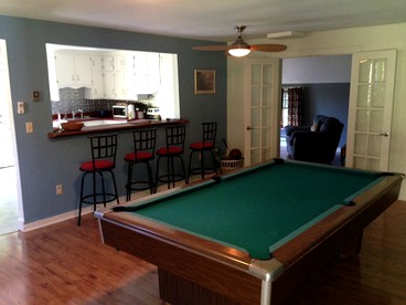 Pet-Friendly Cabin Rental for Family Getaway in Lexington, Virginia - Lexington, Virginia - glamping.directory