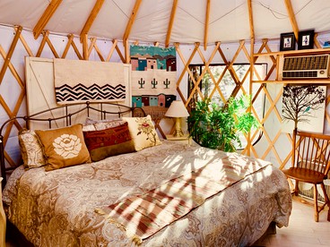 Charming Yurt in the Cibola National Forest near Albuquerque, New Mexico - US, New Mexico - glamping.directory