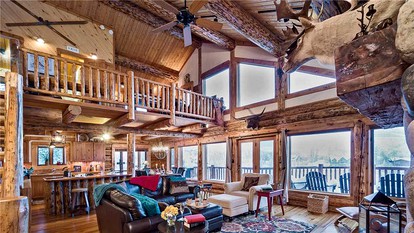 Luxury Cabin Rental with a Hot Tub for Steamboat Springs Getaway in Colorado - Steamboat Springs, Colorado - glamping.directory