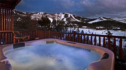 Luxury Cabin Rental with a Hot Tub for Steamboat Springs Getaway in Colorado - glamping.directory
