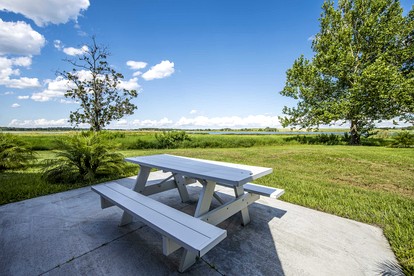 Lakefront Studio Dome for 3 with Kitchen & Patio | Near Orlando Nature Escape - Clermont, Florida - glamping.directory
