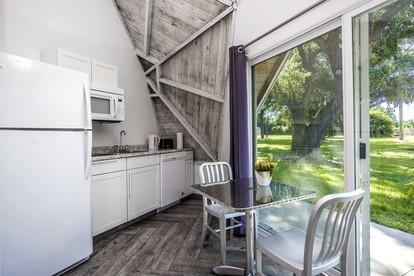 Lakefront Studio Dome for 3 with Kitchen & Patio | Near Orlando Nature Escape - Clermont, Florida - glamping.directory