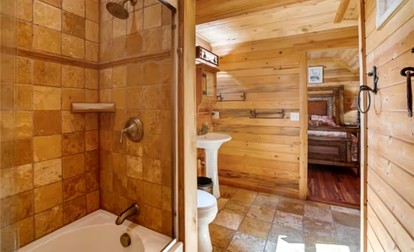 Incredible Spacious Barn for a Unique Escape in Nature in Cripple Creek, Colorado - Cripple Creek, Colorado - glamping.directory