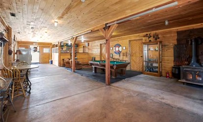 Incredible Spacious Barn for a Unique Escape in Nature in Cripple Creek, Colorado - Cripple Creek, Colorado - glamping.directory