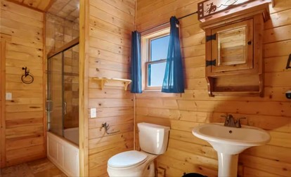 Incredible Spacious Barn for a Unique Escape in Nature in Cripple Creek, Colorado - Cripple Creek, Colorado - glamping.directory