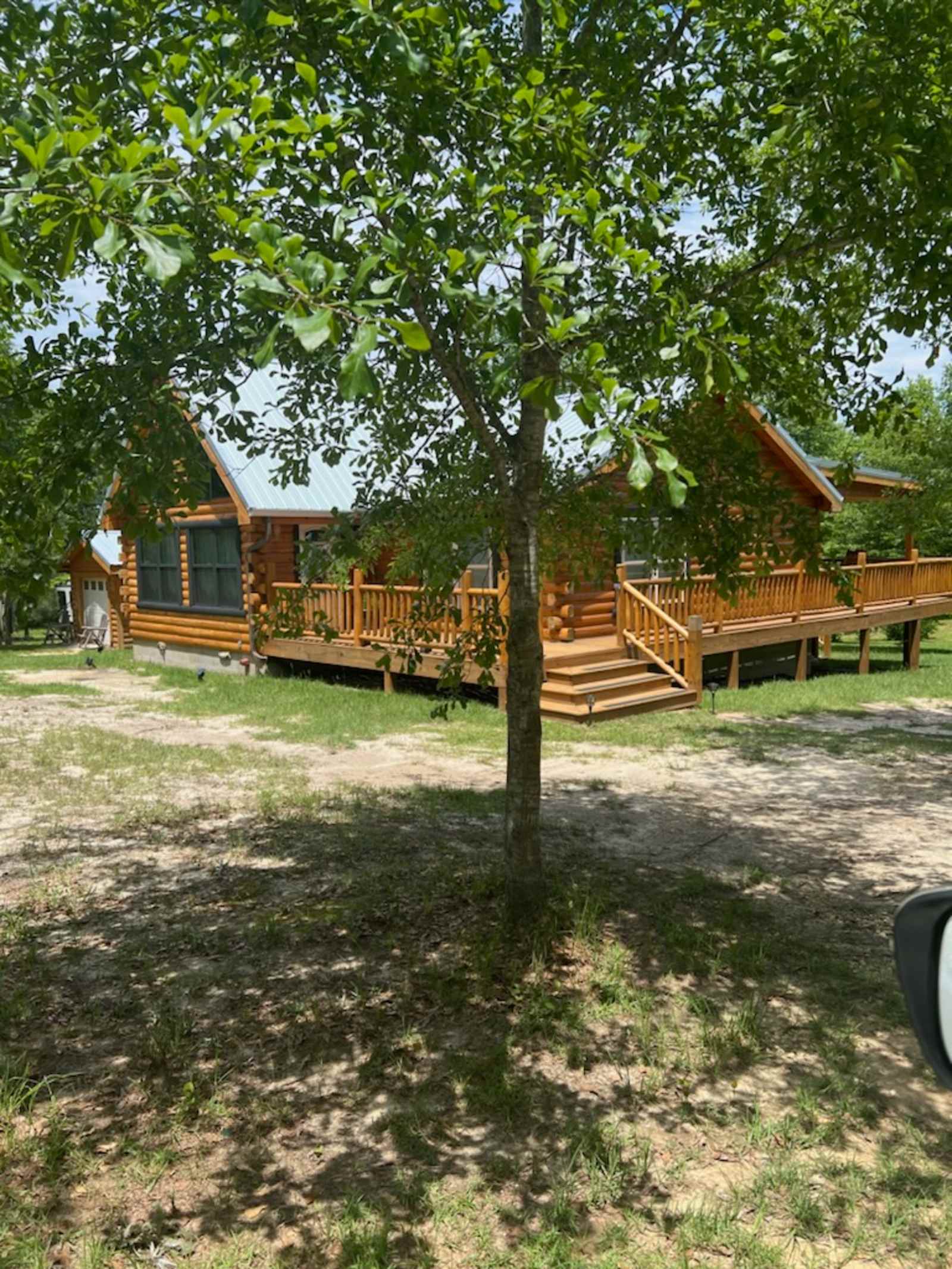 Elegant Log Cabin Creekside - glamping.directory