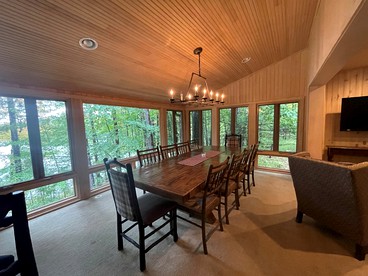 Amazing Wooden Villa with Barbecue and Fireplace in Cable, Wisconsin - Cable, Wisconsin - glamping.directory