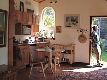 Rural Vacation Cottage near the Coast and the Town of Albion in Northern California - Albion, California - glamping.directory