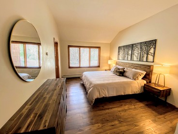 Fully Renovated Cabin with Fantastic Ski Slope Views for a Bretton Woods Vacation - Carroll, New Hampshire - glamping.directory
