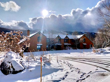 Fully Renovated Cabin with Fantastic Ski Slope Views for a Bretton Woods Vacation - glamping.directory
