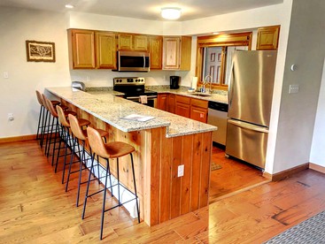 Fully Renovated Cabin with Fantastic Ski Slope Views for a Bretton Woods Vacation - Carroll, New Hampshire - glamping.directory