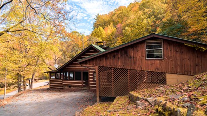 Nature's Hideaway: Cabin Retreat to Unwind from Gatlinburg's Crowds - glamping.directory