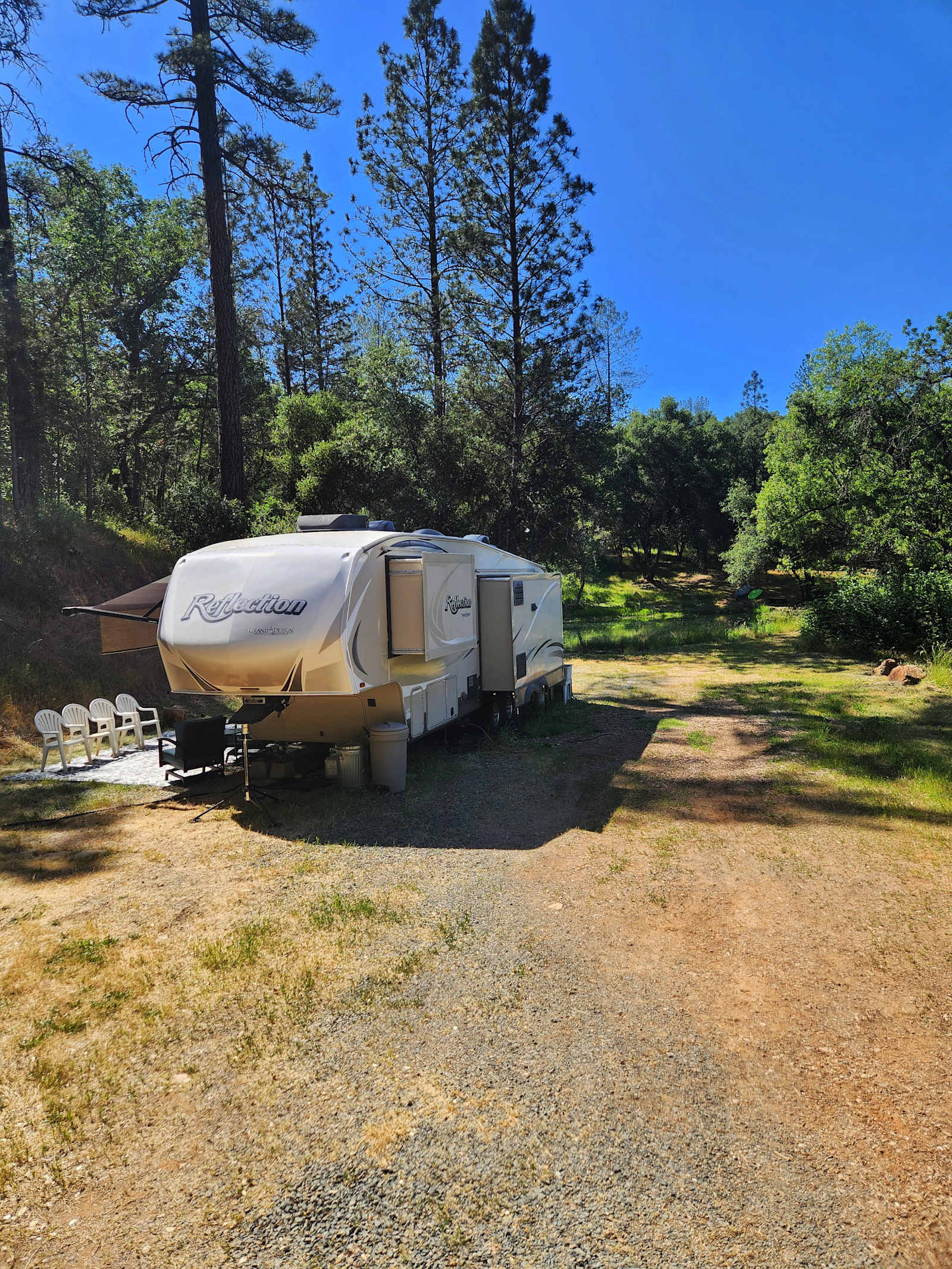Peaceful Pond Retreat - Grass Valley, California - glamping.directory