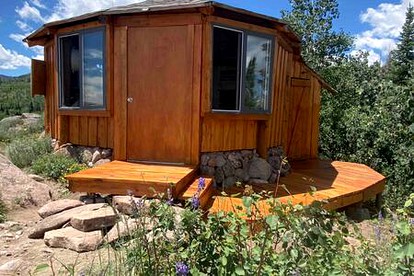 Small Cabin in Colorado for a Weekend Getaway from Denver - Walden, Colorado - glamping.directory