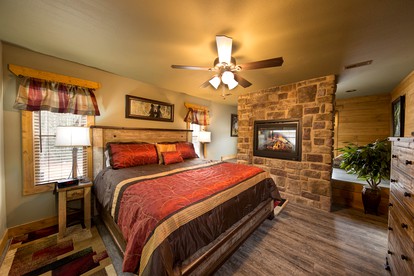 Tennessee Wilderness Retreat: Experience Luxe Glamping in this Comfortable Rental with Games Room - Gatlinburg, Tennessee - glamping.directory