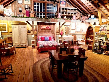 Restored Barn Rental near Milford, Nebraska - Milford, Nebraska - glamping.directory