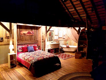 Restored Barn Rental near Milford, Nebraska - Milford, Nebraska - glamping.directory