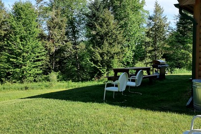 Serene Country Cabins 3 in Hyde Park, VT - Hyde Park, Vermont - glamping.directory