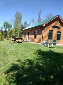 Serene Country Cabins 3 in Hyde Park, VT - Hyde Park, Vermont - glamping.directory