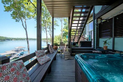 Refurbished 1999 Airstream Rental for Glamping in Alabama - Crane Hill, Alabama - glamping.directory