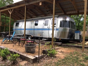 Refurbished 1999 Airstream Rental for Glamping in Alabama - glamping.directory
