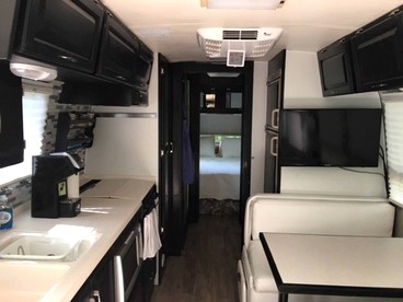 Refurbished 1999 Airstream Rental for Glamping in Alabama - Crane Hill, Alabama - glamping.directory