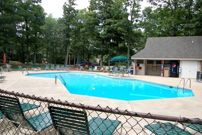 Wintergreen Getaways in this Charming Cabin Rental with Hot Tub and Fire Pit - Wintergreen, Virginia - glamping.directory