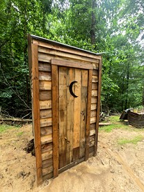 Cute Off-Grid Camper on an Exotic-Animal Farm for a Unique Getaway near Charleston, West Virginia - Charleston, West Virginia - glamping.directory