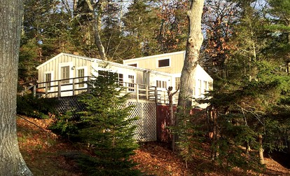 Spacious Dog-Friendly Cottage in the Gorgeous Boothbay Harbor of Maine - West Boothbay Harbor, Maine - glamping.directory