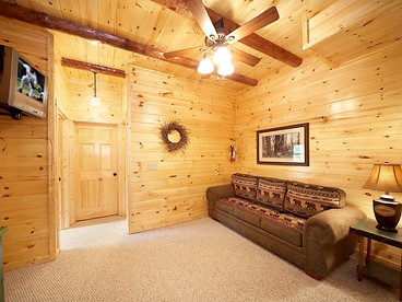 Spacious Cabin Rental with a Games Room for a Family Getaway in the Smokies, Tennessee - Gatlinburg, Tennessee - glamping.directory