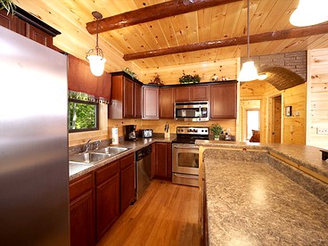 Spacious Cabin Rental with a Games Room for a Family Getaway in the Smokies, Tennessee - Gatlinburg, Tennessee - glamping.directory