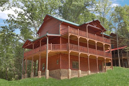 Spacious Cabin Rental with a Games Room for a Family Getaway in the Smokies, Tennessee - glamping.directory