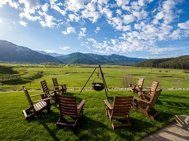 Rustic Cabin Rental with Views for Miles near Grand Teton National Park, Wyoming - Bedford, Wisconsin - glamping.directory