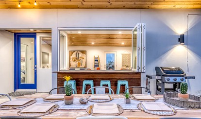 Stunning Yucca Valley Rental with a Hot Tub for Glamping in California - Yucca Valley, California - glamping.directory