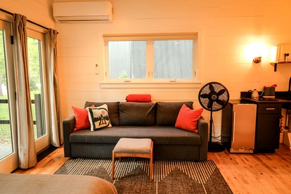 Dog-Friendly Cabin in Freeport, Maine - Freeport, Maine - glamping.directory