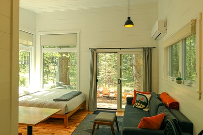 Dog-Friendly Cabin in Freeport, Maine - Freeport, Maine - glamping.directory