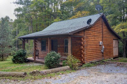 Gorgeous Cabin with Fire Pit and Hot Tub in Bruceton Mills, West Virginia - glamping.directory