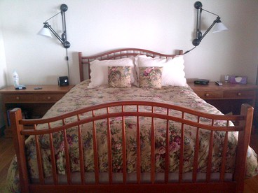 Bed and Breakfast Cabin for Weekend Getaway near Millbrook, New York - Dover Plains, New York - glamping.directory