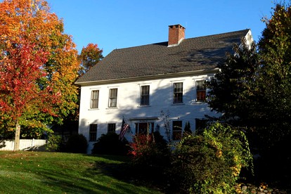 Spacious Suite Rental in a Cozy Bed and Breakfast near Nashua, New Hampshire - Hollis, New Hampshire - glamping.directory
